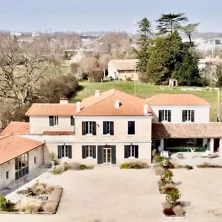 Domaine De La Rose Blanche * Tresses